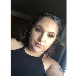 Meet your Posher, Brenda